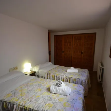 Confortable Y Centrico Apartamento En Begur - Es-226-30 * Begur